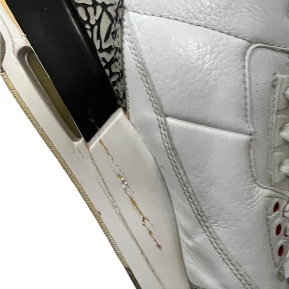 Air Jordan Retro III White Cement Sneakers 2011 size 13 - Picture 11 of 12